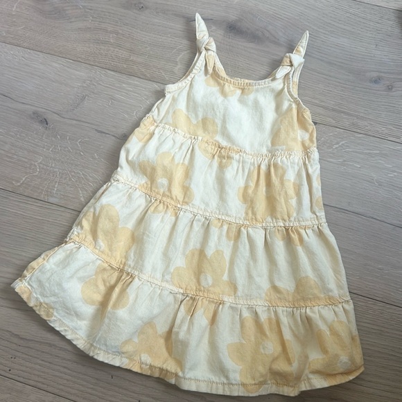 Little Co little girls 2T yellow flower dress - Picture 1 of 1